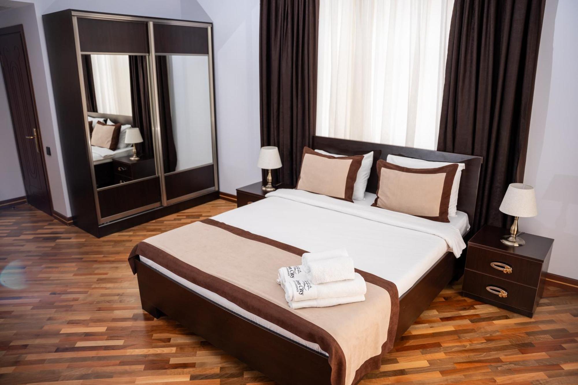 Green City Resort Hotel Баку Экстерьер фото